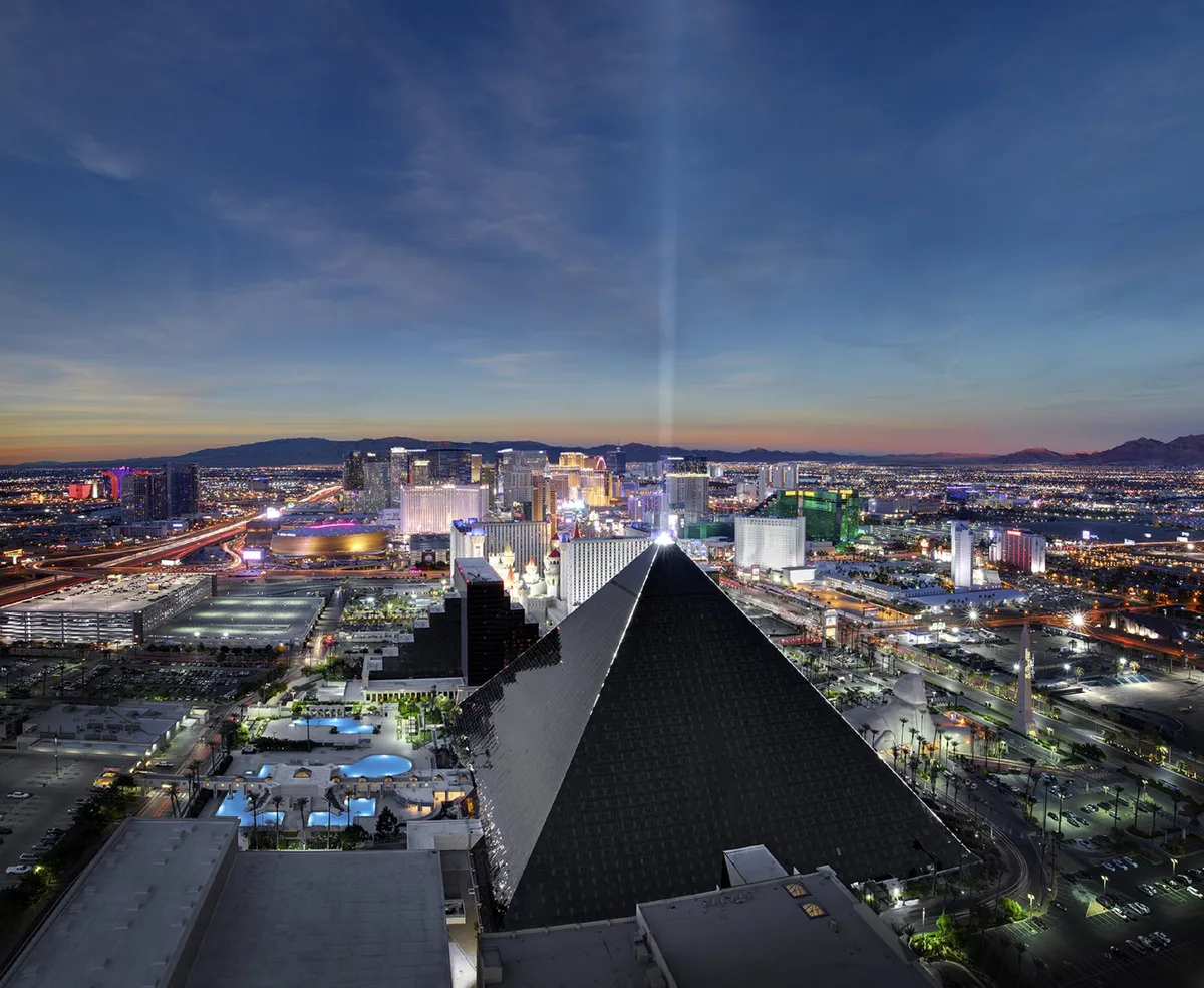The Luxor hotel and casino as seen fro the sky at night